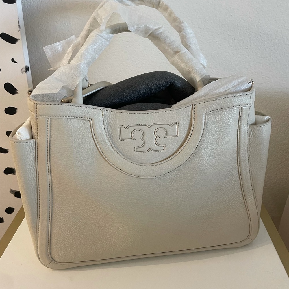 Brand new ivory Tory Burch bag